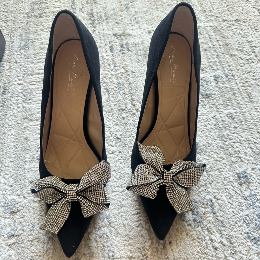Anne Michelle Black Heels with Rhinestone Bow